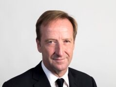 L’ex capo dell’MI6 Sir Alex Younger muore all’età di 62 anni mentre Keir Starmer rende omaggio alla sua “massima dedizione”