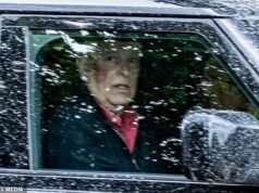Andrew Mountbatten-Windsor viene avvistato con un livido misterioso sul viso vicino alla sua casa di Sandringham