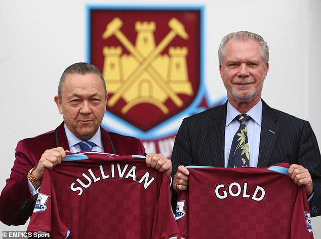 109171389-15883555-West_Ham_co_owner_David_Sullivan_pictured_left_has_been_accused_-m-32_1780936804187.jpg