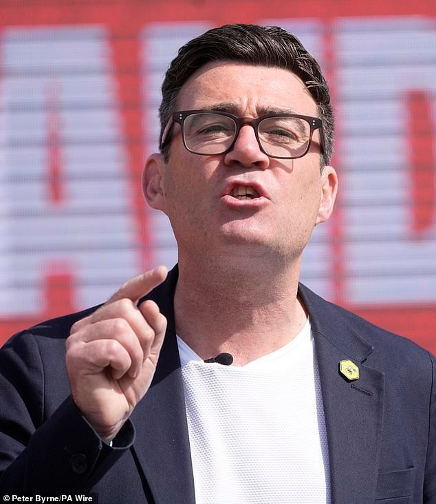 109178429-15879879-Andy_Burnham_makes_a_speech_at_the_launch_of_his_campaign_as_Lab-m-8_1780792010481.jpg