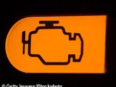 Cosa significano le spie sul cruscotto della tua auto e quanto sono gravi
