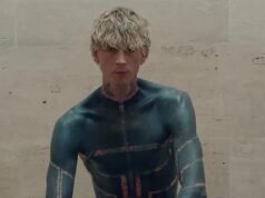 Mentre Machine Gun Kelly rivela che il tatuaggio “blackout” lo ha lasciato “giallo e malato”, gli esperti rivelano gli altri rischi di finire sotto l’ago: dalla cecità, alle malattie del sangue alle cicatrici permanenti