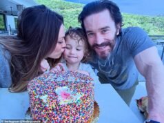 La star di Big Bang Theory Kaley Cuoco, 40 anni, rivela di essere incinta del suo secondo figlio