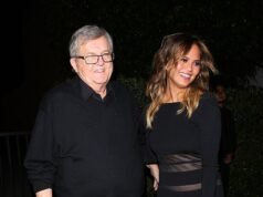 Chrissy Teigen rivela che il padre Ronald Teigen è morto pochi giorni prima di compiere 74 anni in un annuncio straziante