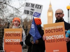 I medici residenti in Inghilterra annullano lo sciopero dopo una nuova offerta da parte del governo