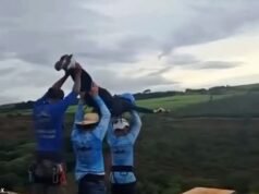 Operatori di bungee jumping con la faccia di pietra visti interrogati per la prima volta dopo aver gettato una donna, 21 anni, verso la morte dal ponte senza corda