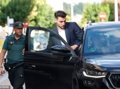 Rafa Mir, ex star dei Wolves e del Nottingham Forest, è stato condannato a otto anni e mezzo di prigione per violenza sessuale “violenta”