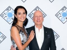 La moglie di Bruce Willis, Emma, ammette di essere “costantemente addolorata” durante la battaglia dell’attore 71enne contro la demenza frontotemporale