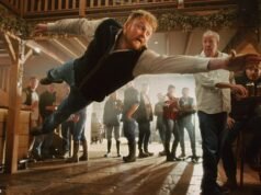 Jeremy Clarkson torna sugli schermi dopo l’annuncio del cancro mentre la prima pubblicità in assoluto per la sua Hawkstone Brewery va in onda prima della partita con l’Inghilterra