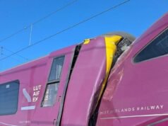 Due treni si scontrano: si temono feriti gravi e vittime “coperte di sangue”