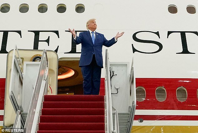 109477163-15914909-President_Donald_Trump_walks_off_the_Qatari_gifted_Air_Force_One-a-40_1781903045771.jpg