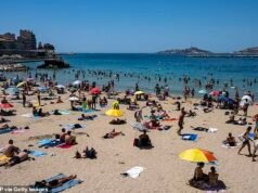 L’ondata di caldo travolge l’Europa: la Francia impone il divieto di alcolici con 41°C previsti, la Germania ha allerte a livello nazionale e i turisti soffocano sotto il sole italiano