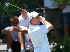 Il furioso Rory McIlroy rovina le possibilità degli US Open mentre sopporta un round finale da incubo: “Vai a casa Rory, fanculo”