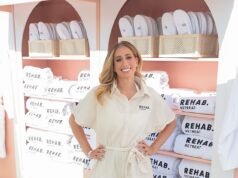 Stacey Solomon guadagna 4.000 sterline al giorno dal marchio di prodotti per capelli REHAB mentre continua ad aumentare la sua sbalorditiva fortuna di 10 milioni di sterline dopo la reazione negativa dei link di affiliazione