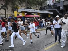 Due potenti terremoti colpiscono il Venezuela, probabilmente “alte vittime” poiché le immagini terrificanti mostrano edifici in rovina