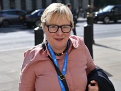 QUENTIN LETTS: Angela sembrava decisamente nervosa. Potrebbe questo grande sopravvissuto finalmente arrivare al governo?