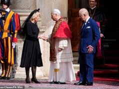 Re Carlo entra nella storia e diventa il primo monarca britannico a pagare le tasse
