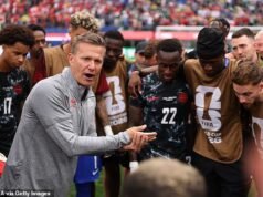 Colazione ai Mondiali: perché l’allenatore canadese “non si arrende”, la leggenda tedesca mostra la sua faccia dopo aver raddoppiato nella fila del “razzismo”, gli highlights della partita – e cosa cercare mentre giocano Brasile e Germania