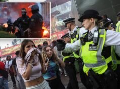 Sei pugnalati alla parata dell’Arsenal a Londra – poche ore dopo che il trionfo del PSG ha trasformato Parigi in una “guerriglia urbana”