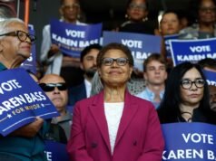 Bass contro Los Angeles: il fratello di Karen Bass sottolinea il suo fallimento