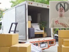 Stiamo lasciando la California, la nostra azienda di traslochi tiene in ostaggio la nostra intera vita, chiedendone migliaia