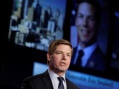 Eric Swalwell caduto in disgrazia deve restituire $ 30.000 in donazioni o affrontare le conseguenze: FEC