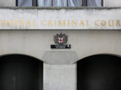 Un tribunale del Regno Unito condanna due uomini per spionaggio a favore di Hong Kong, Cina