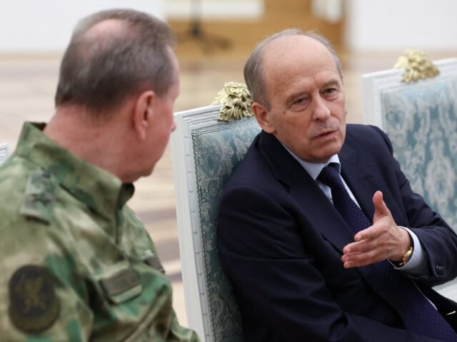 2025-08-14T113524Z_2079286250_RC2Z6GAF7ZGX_RTRMADP_3_UKRAINE-CRISIS-SUMMIT-PUTIN-USA-1780911444.jpg