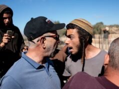 “Distintivo d’onore”: i coloni israeliani ignorano la condanna globale