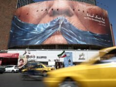 Stati Uniti e Iran scambiano nuovi attacchi durante i colloqui: ecco cosa sappiamo