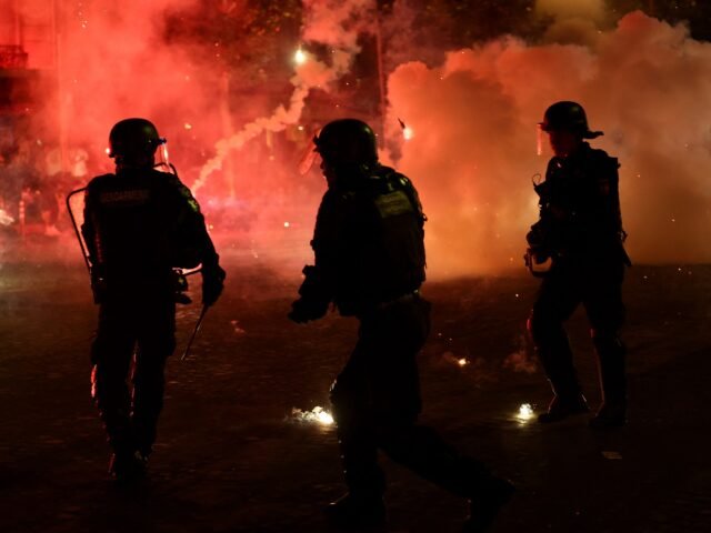 2026-05-30T223438Z_174001134_UP1EM5U1QPP6M_RTRMADP_3_SOCCER-CHAMPIONS-PSG-ARS-PARIS-1780417720.jpg