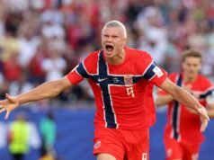 Haaland segna due gol mentre la Norvegia batte l’Iraq 4-1 al ritorno della Coppa del Mondo