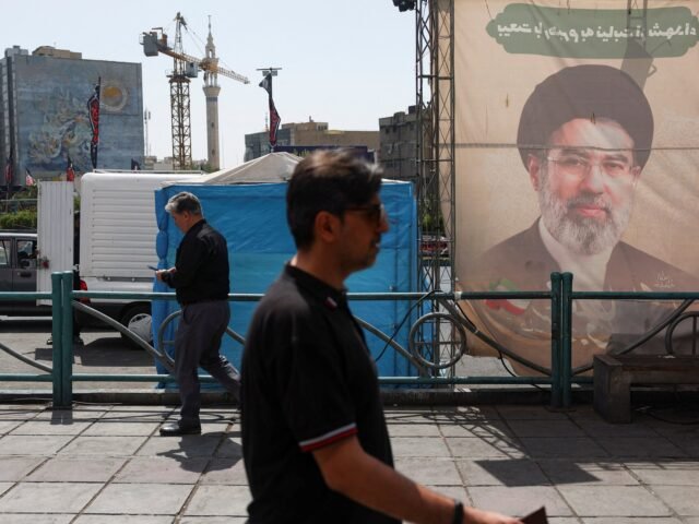 2026-06-17T080530Z_744891167_RC2IVLAQRI6O_RTRMADP_3_IRAN-CRISIS-1782058929.jpg