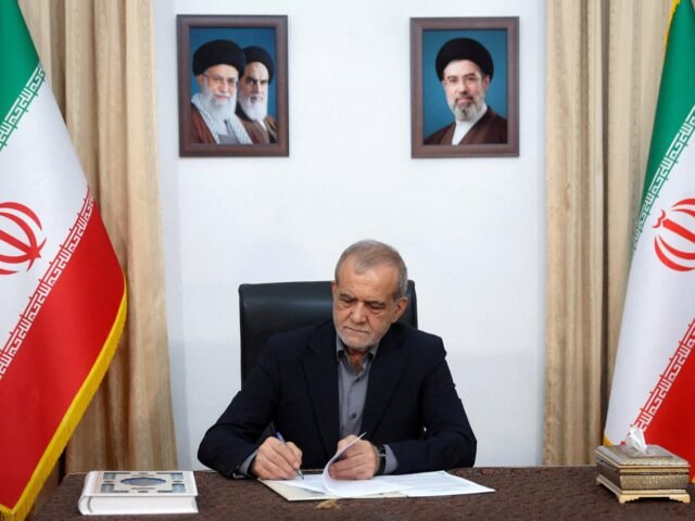 2026-06-18T152309Z_750991961_RC2FWLA9PEAN_RTRMADP_3_IRAN-CRISIS-1781838502.jpg