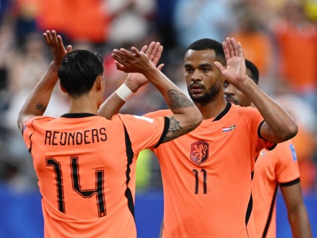 2026-06-20T182018Z_1604769504_UP1EM6K1EXSKZ_RTRMADP_3_SOCCER-WORLDCUP-NLD-SWE-1781983367.jpg