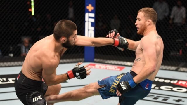 5f952effcb353-serangan-low-kick-telak-justin-gaethje-ke-khabib-nurmagomedov-di-ufc-254_1265_711.jpg