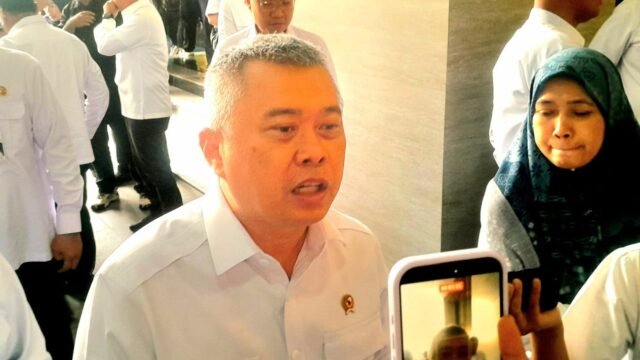 69ca2d847fb34-menteri-perhubungan-dudy-purwagandhi_gemini_1265_711.jpg