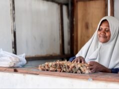 Per il bene delle scuole dei bambini e delle case più dignitose, dai un’occhiata alla storia di Ragaia che continua a spostarsi dalla costa di Sorong, nella Papua occidentale