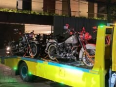 Riepilogo della ricerca della casa di Silmy Karim: Porsche rossa, Harley Davidson e valuta confiscate da KPK