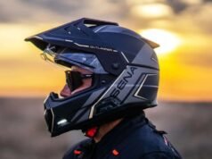 Sena produce un casco da avventura, questo è il prezzo