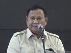 Prabowo ricorda agli studenti delle scuole popolari di studiare duro e di essere educati