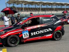 Il campionato nazionale di corse automobilistiche 2026 a Mandalika è dominato dai fratelli Bahar e Andri Abirezky