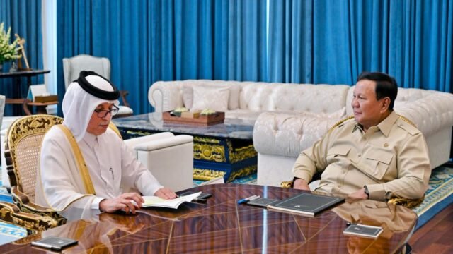 6a300b741390b-presiden-prabowo-sambut-menlu-qatar-sultan-bin-saad-al-muraikhi_gemini_1265_711.jpg