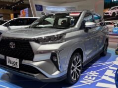 L’auto ibrida più venduta costa 300 milioni di IDR