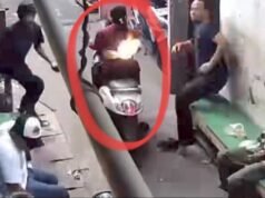 Negli istanti in cui una bomba Molotov lancia una bomba Molotov su una madre con in braccio il suo bambino nel nord di Giakarta, il loro destino fa venire la pelle d’oca