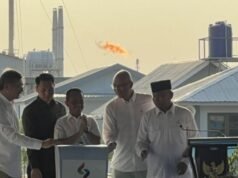 Bahlil inaugura un mini impianto GNL a Tuban: un vero lavoro per soddisfare le esigenze domestiche