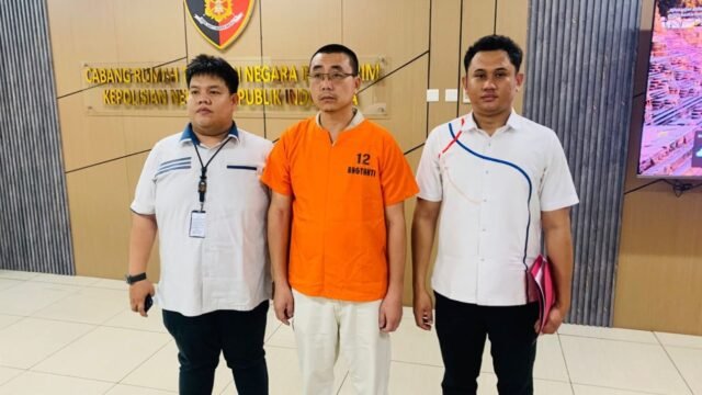 6a3e2a95e88ae-direktur-utama-pt-mitra-mentari-sentosa-mms-whu-zeng-xie-tengah-jadi-tersangka-kasus-manipulasi-ekspor-sawit_gemini_1265_711.jpg