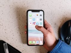 7 cellulari con schermi della migliore qualità nel 2026, immagini nitide con colori accurati che fanno bene alla vista