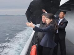 Kim della Corea del Nord ordina alla marina di costruire un cacciatorpediniere da 10.000 tonnellate: media statali