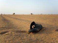 Almeno 49 persone muoiono di sete dopo un guasto a un camion nel deserto del Niger